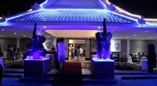 파타야 비즈니스 가라오케 차분한 라운지 공간