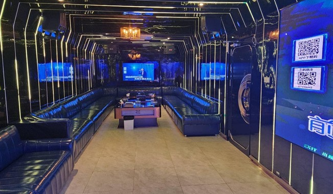 방콕 궁전 가라오케 대형룸 인테리어